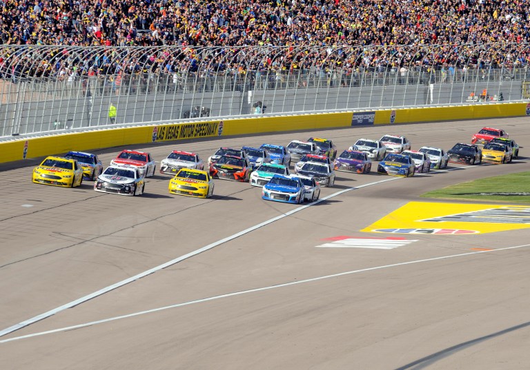 What time is the 2022 Pennzoil 400 and how long will the race last?