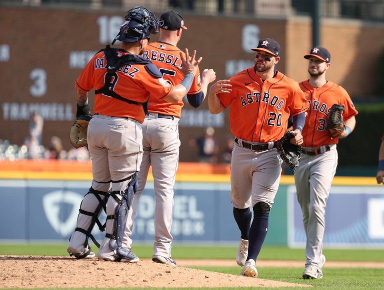 What this weekend means for magic numbers, Wild card races for 2022 MLB playoffs