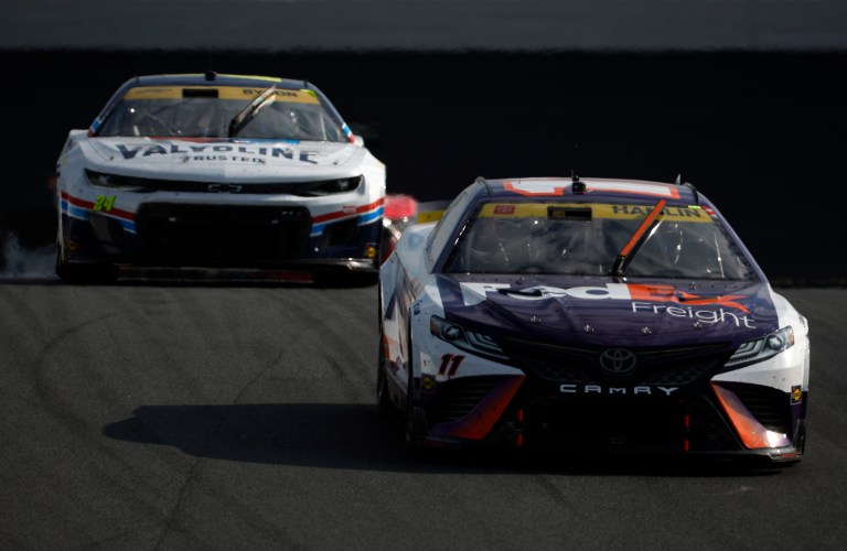 What time is the 2022 South Point 400 and how long will the race last?