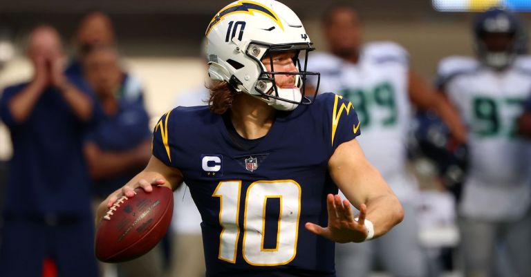 NFL Week 9 QB Rankings, Start, Sit, Streams | Pat Mayo 2022 Fantasy Football Rankings