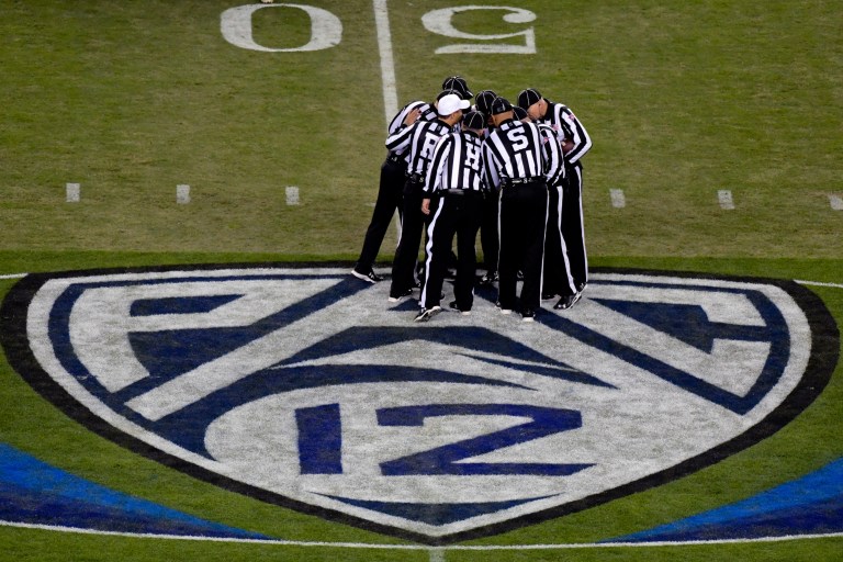 Who are the referees for the 2022 Pac-12 Championship Game?