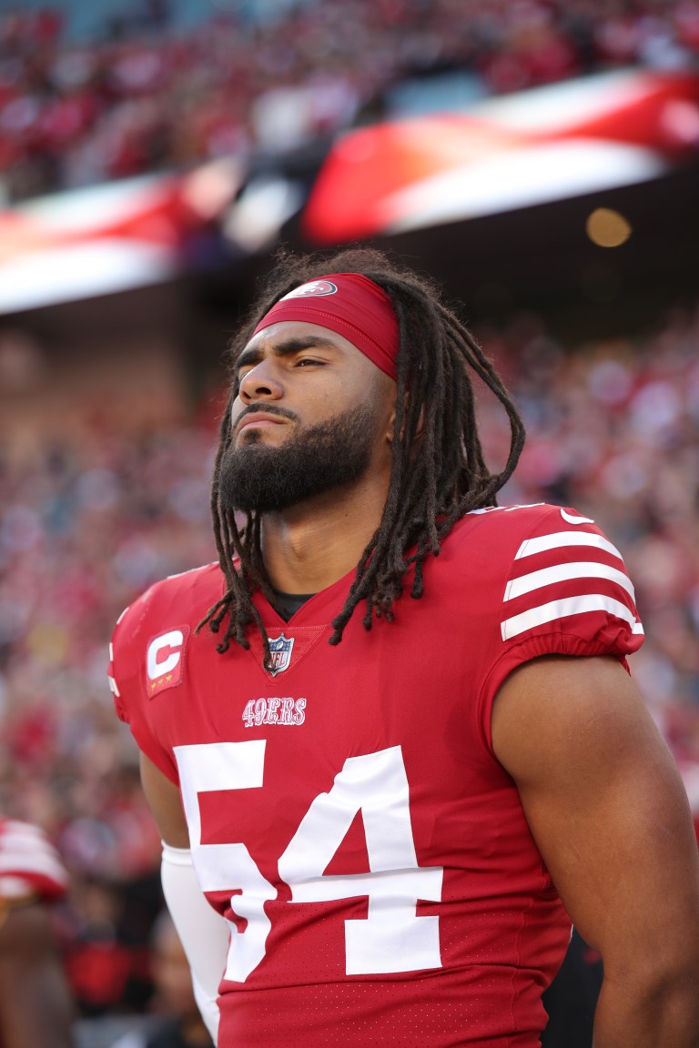 Fred Warner heads to medical tent in Championship Round vs. Eagles, returns to game