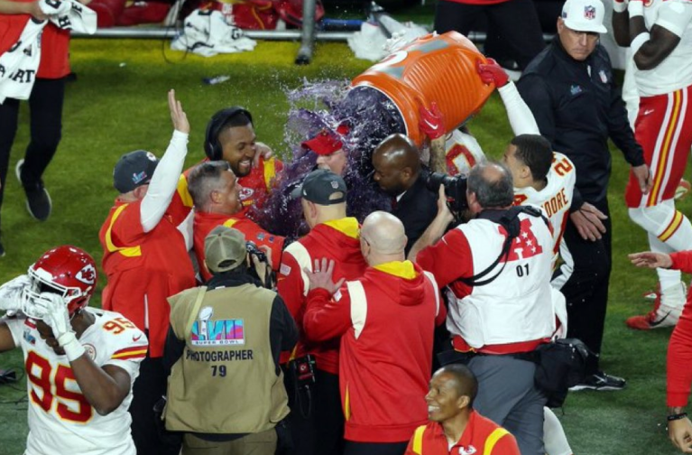 Andy Reid gets purple Gatorade shower after winning Super Bowl 57