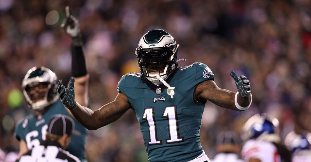 What uniforms will the Eagles wear in Super Bowl 57?
