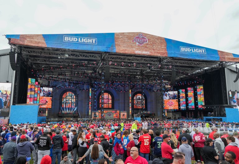 How much money do fifth round picks in the NFL Draft make?