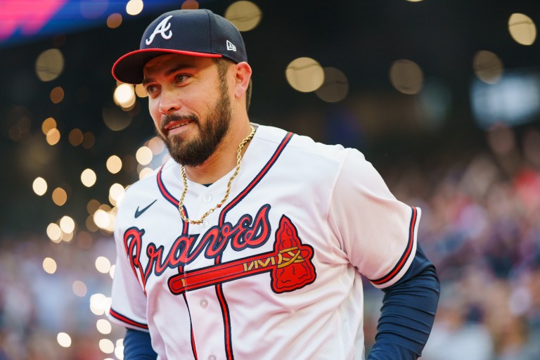 When will Travis d’Arnaud return to Braves’ lineup this season?