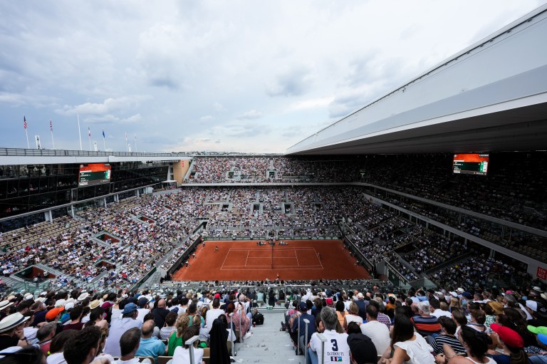 #1 Iga Świątek vs. Karolina Muchova match time: When does French Open women’s singles final start on Saturday