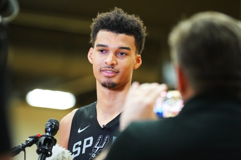 NBA Summer League roundup: Jabari Smith nails buzzer beater to sink Scoot Henderson, Trail Blazers
