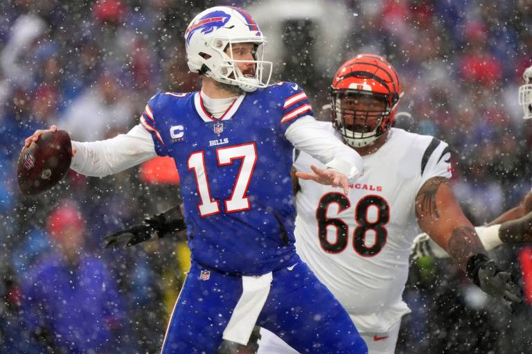 NFL Best Bets: Team Over/Under Wins Predictions for the 2023 NFL Season on DraftKings Sportsbook