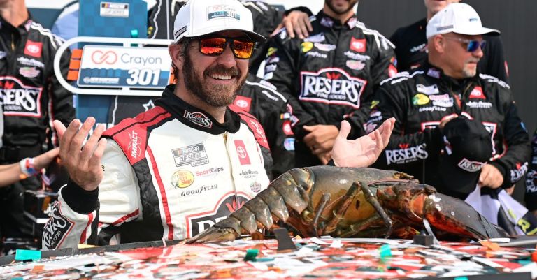 NASCAR Fantasy Rankings: DFS Picks on DraftKings for NASCAR Cup Series Cook Out 400 at Richmond