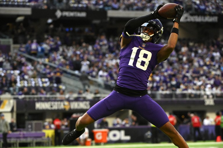 Who should you pick 1st overall in your fantasy football draft?