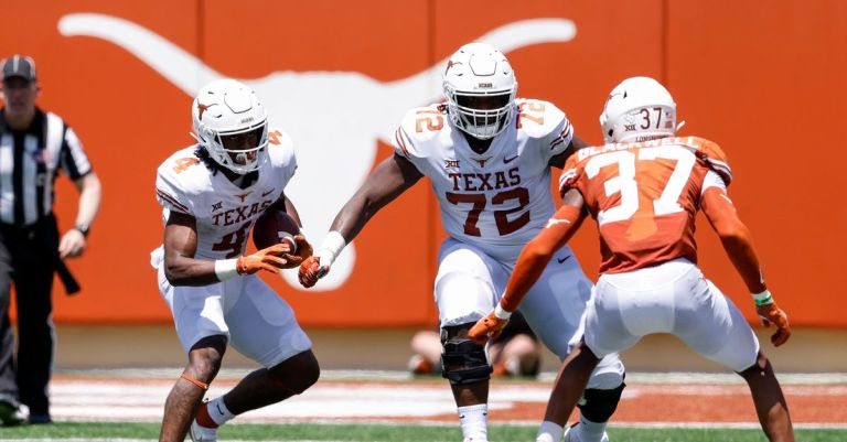 College Football Betting Picks: Exclusive Expert Futures Picks and Prop Bets from VSiN’s 2023 College Football Betting Guide