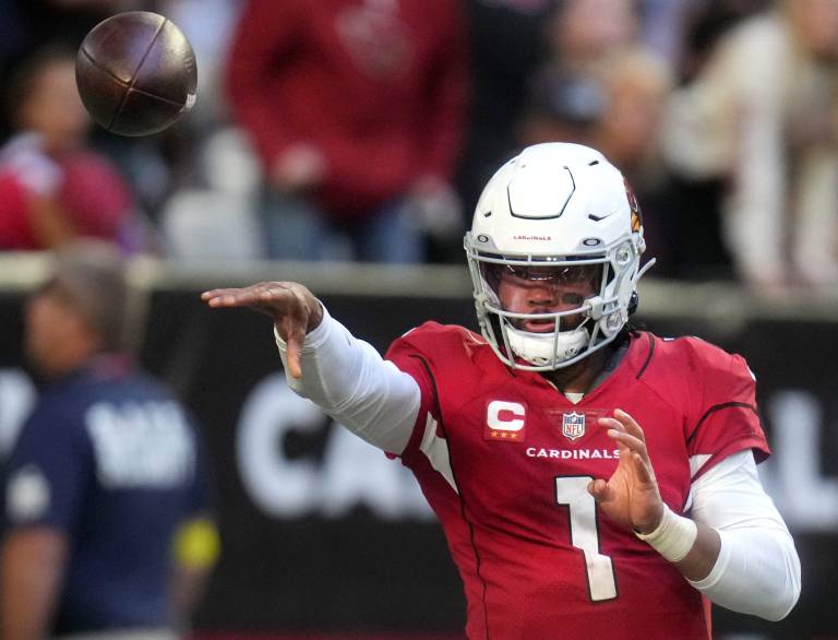 Who is the Cardinals starting and backup quarterbacks for fantasy football in 2023?