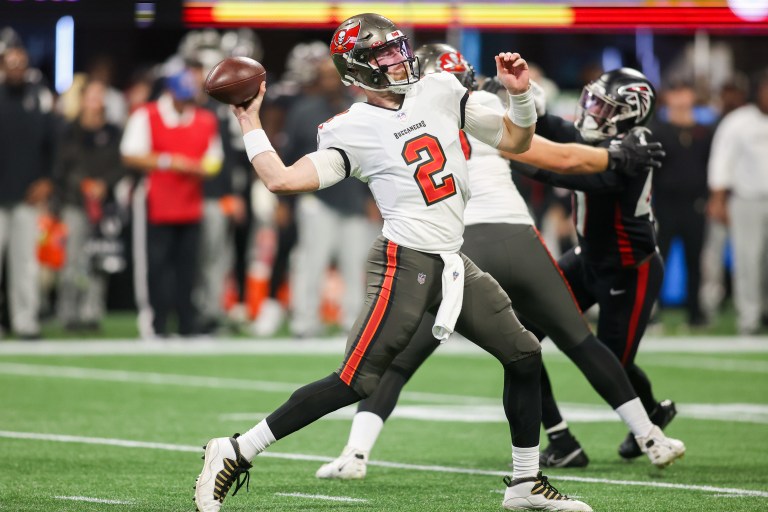 Who is the Bucs starting and backup quarterbacks for fantasy football in 2023?