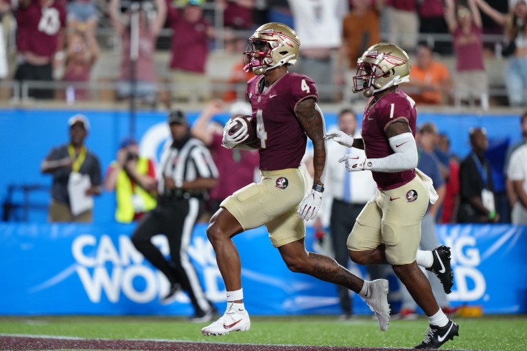 FSU’s Kalen DeLoach gets scoop & score vs. Clemson to tie it in Death Valley