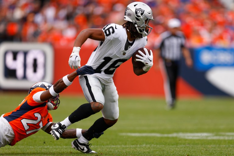Raiders WR Jakobi Meyers in concussion protocol after taking hit to the head in Week 1 vs. Broncos