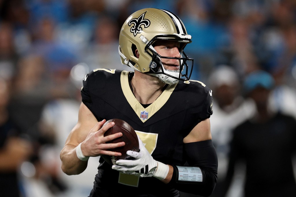 Saints QB/TE Taysom Hill removed from injury report ahead of Week 3 vs. Packers