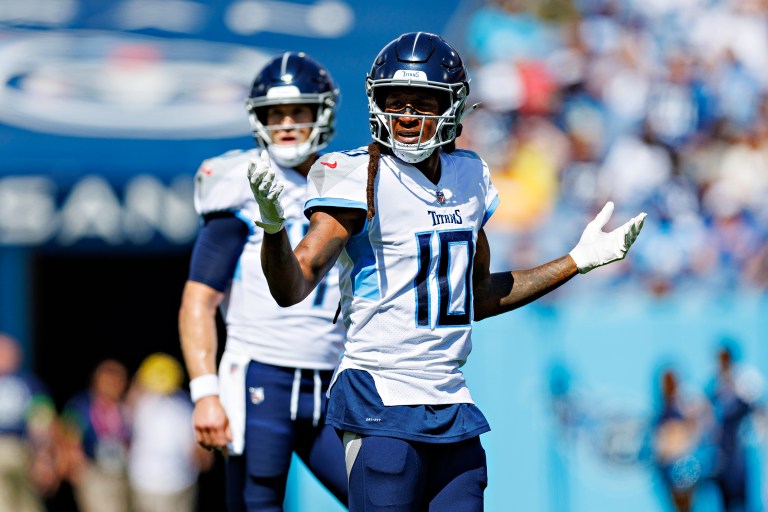 DeAndre Hopkins is ACTIVE for Week 3 vs. Browns