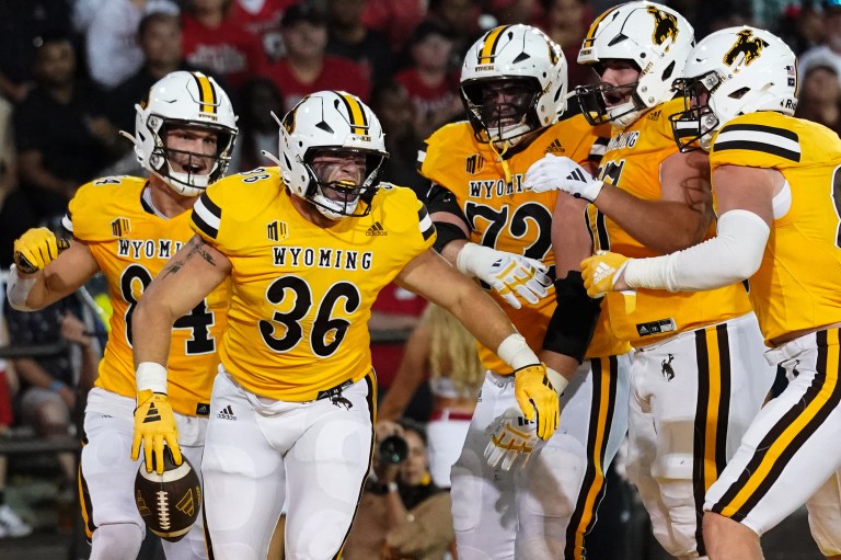 Wyoming stuns Texas Tech in double overtime