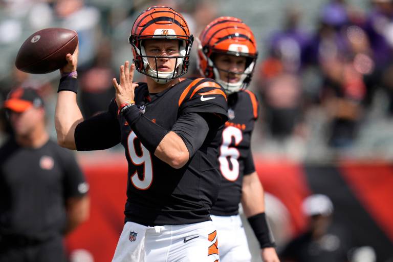Joe Burrow is ACTIVE for Week 3 vs. Rams
