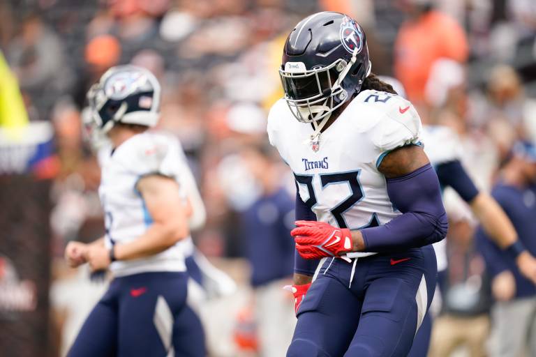 Derrick Henry held to negative yards in first half of Week 3 vs. Browns