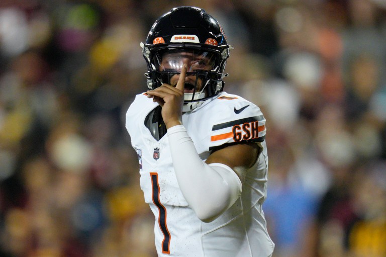 Pick against the spread for Vikings vs. Bears in Week 6 of 2023 NFL season