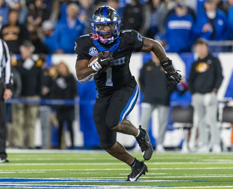 Tennessee vs. Kentucky picks, best bets for Week 9 matchup