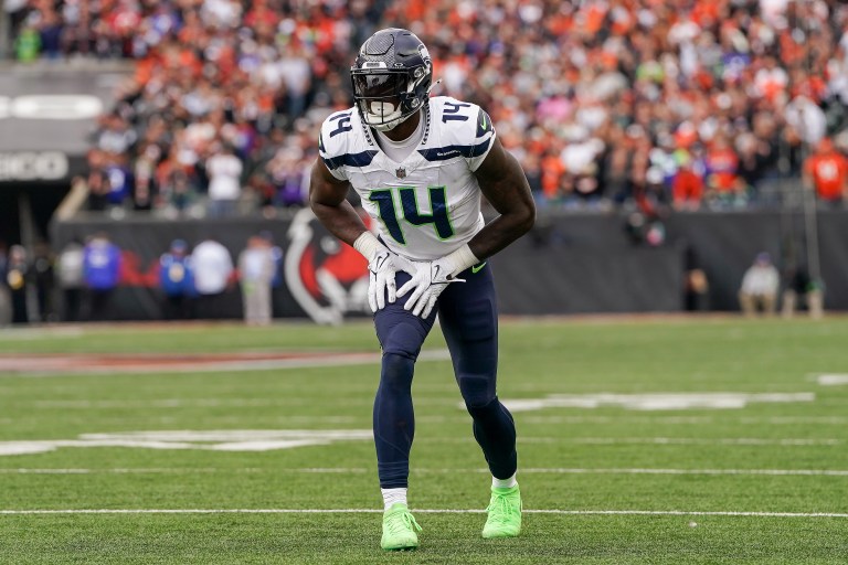 DK Metcalf questionable ahead of Week 7 vs. Cardinals