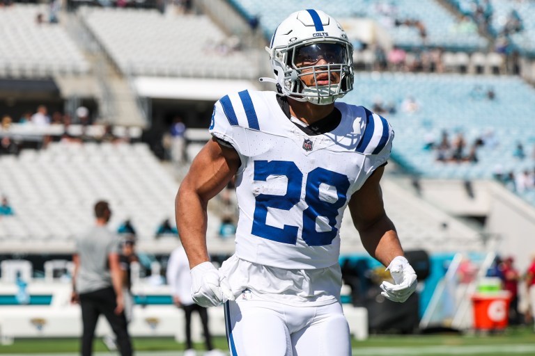 Jonathan Taylor start or sit: Week 7 fantasy football advice