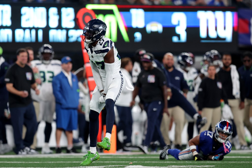 Defense/special teams units to add on fantasy football waiver wire in Week 6 of 2023 NFL season