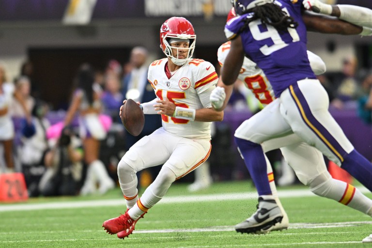 SGPx Best Bets Today: B/R Betting Same Game Parlay Extra Picks on DraftKings Sportsbook for October 12