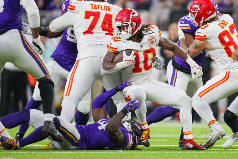 TNF SGP Best Bets Today: Julian Edlow’s Thursday Night Football Same Game Parlay Picks on DraftKings Sportsbook for October 12