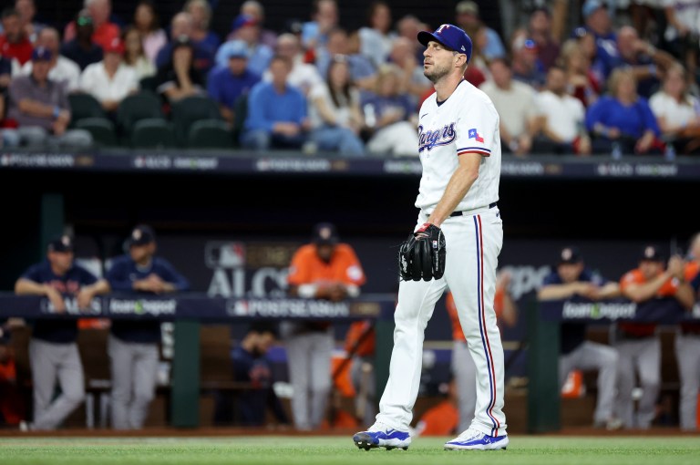 Pick on the Total for Rangers-Diamondbacks World Series Game 3