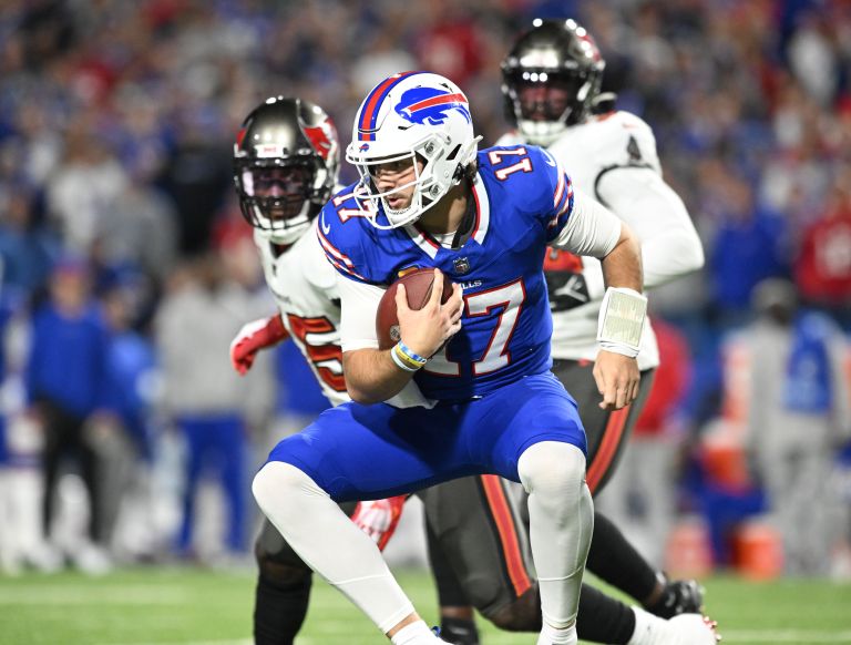 Bills QB Josh Allen returns to game in Week 8 vs. Buccaneers