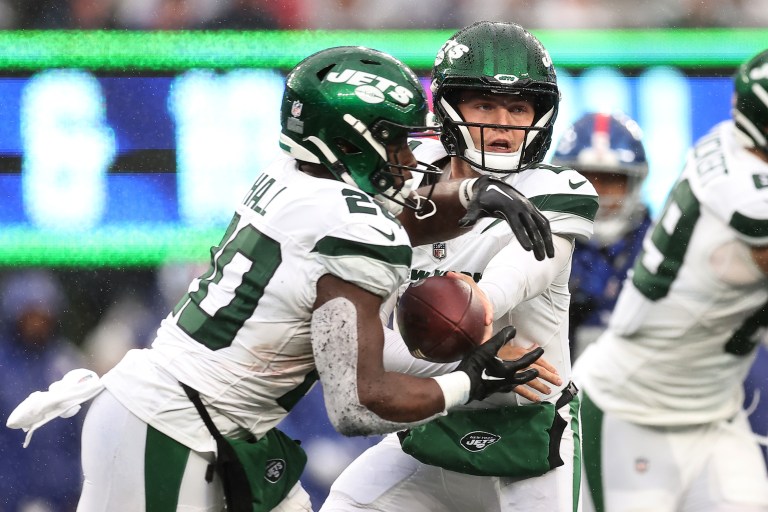 NFL Best Bets Today: DK Network Betting Group Picks for Sunday Night Football on DraftKings Sportsbook