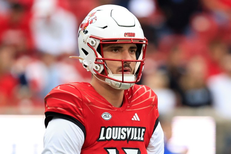 Virginia vs. Louisville picks, best bets for Week 11 matchup