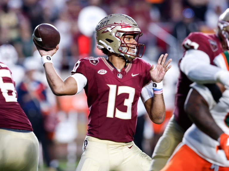 Jordan Travis carted off the field for Florida State vs. North Alabama