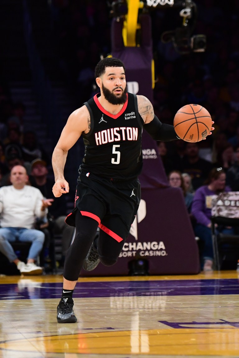 Pick against the spread, over/under for Rockets vs. Warriors on Monday, November 20