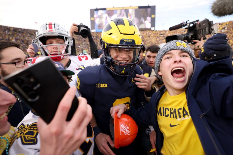 When was the last time Michigan beat Ohio State three years in a row?