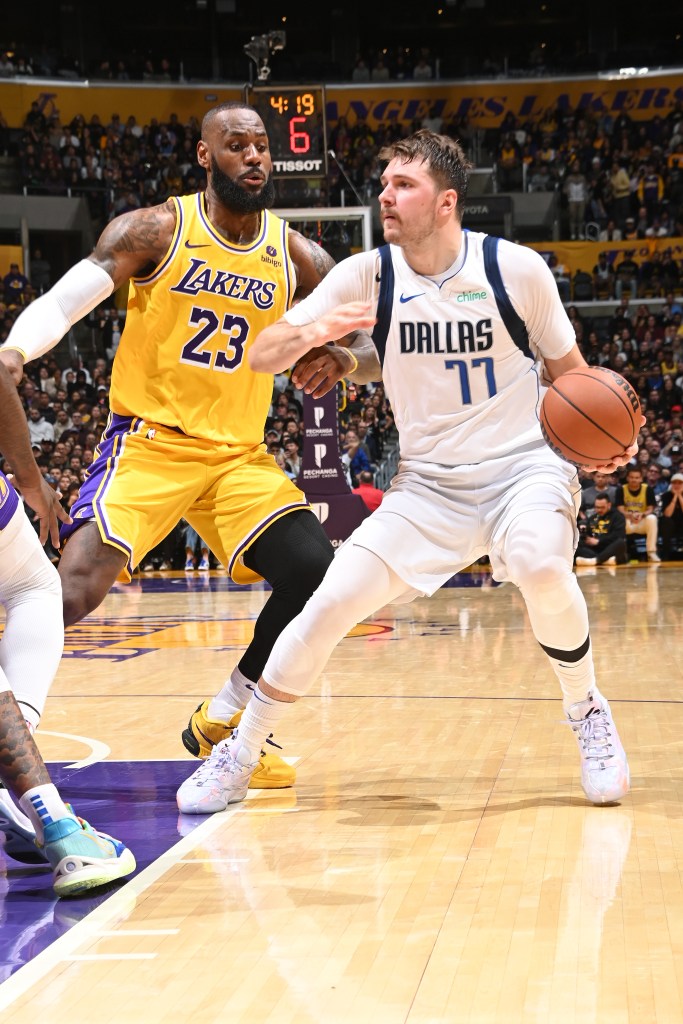 Lakers vs. Mavericks pick against the spread, over/under for Tuesday, December 12