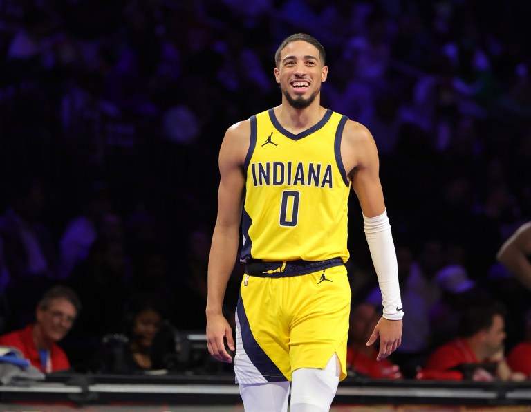 Pick against the spread, over/under for Pacers vs. Lakers In-Season Tournament final