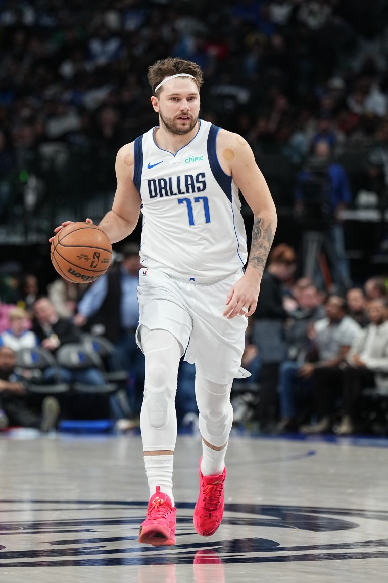 Mavericks PG Luka Doncic playing through injuries Tuesday vs. Grizzlies