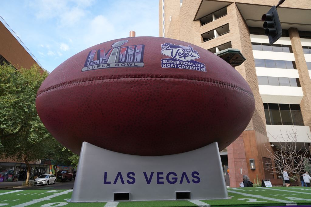 Viva Las Football! DraftKings Network is your Action Spot for Super Week in Las Vegas!