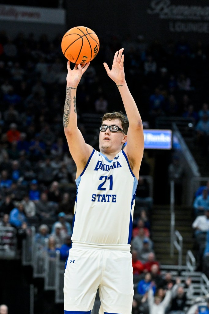 Picks, predictions for Tuesday’s NIT semifinal games
