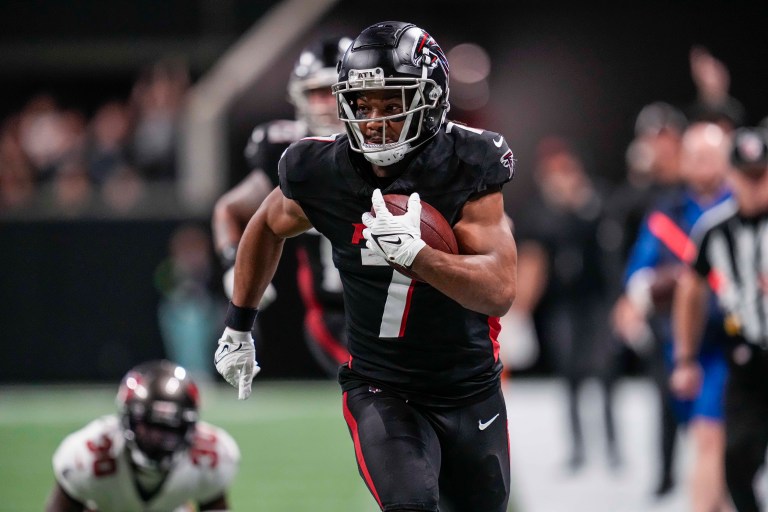 Fantasy Football Rankings: DraftKings 2024 Best Ball Running Back Rankings 1-25