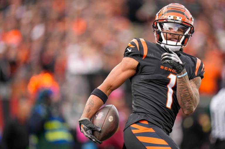 Fantasy Football: Best Picks in Rounds 1-12 for DraftKings 2024 Best Ball Contests