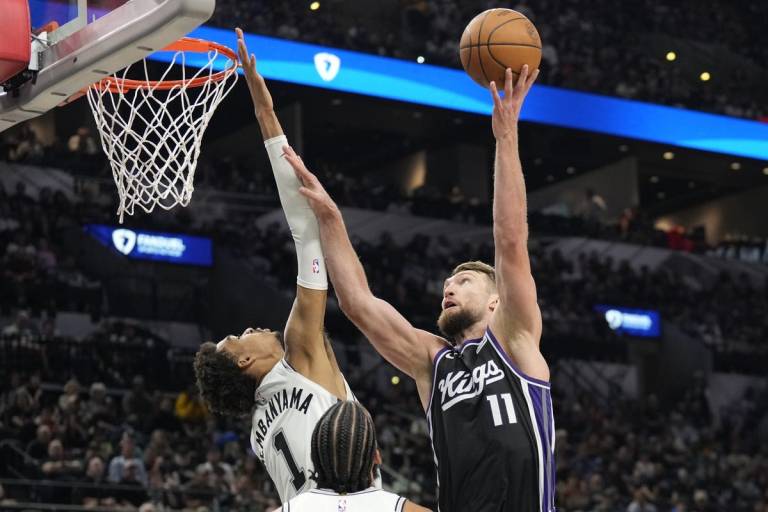 Kings vs. Suns NBA Picks & Predictions on DraftKings Sportsbook – November 13