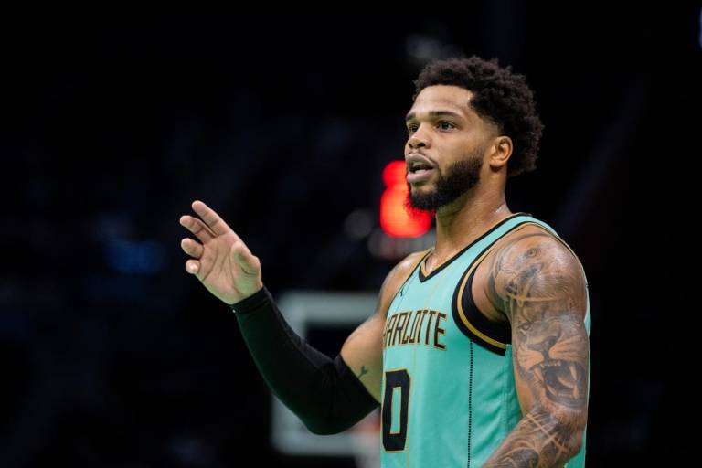 Lakers vs. Hornets NBA Picks & Predictions on DraftKings Sportsbook – January 27