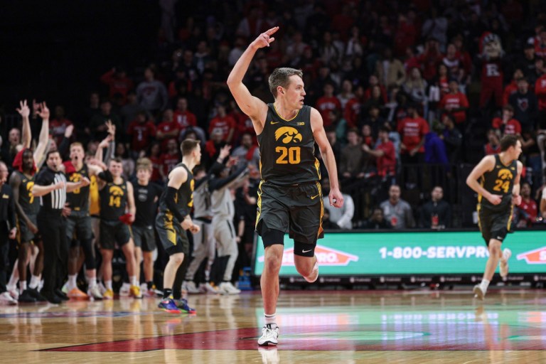 Maryland vs. Iowa NCAA Basketball Picks & Predictions – February 16