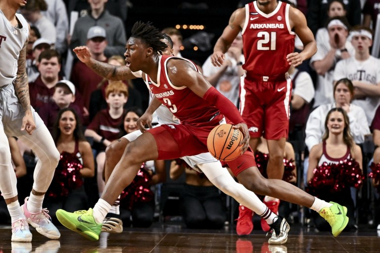 Auburn vs. Arkansas NCAA Basketball Picks & Predictions – February 19